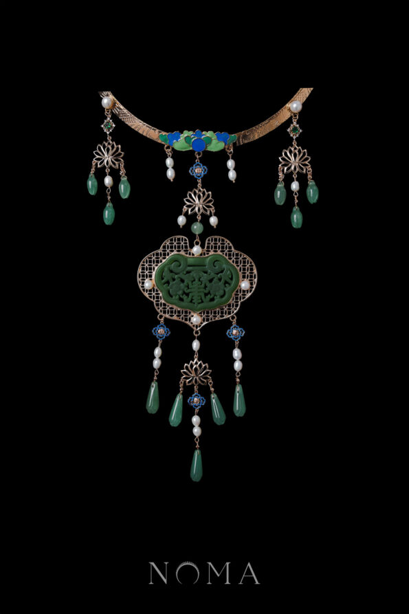 CHN-202300117-Auspicious-Dangle-Necklace-Gold-Jade-1