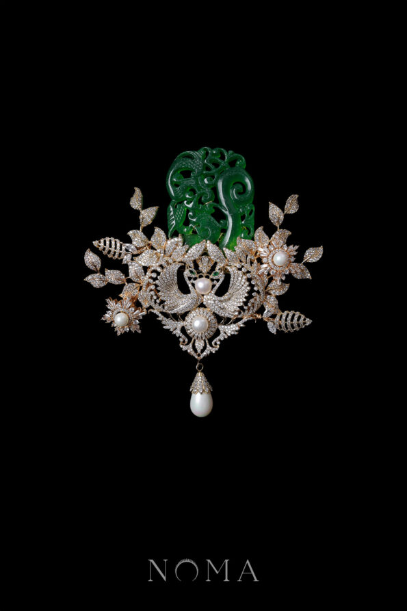 CHN-202400037-Magnificent-Twin-Phoenix-Jade-Brooch-Gold-Jade