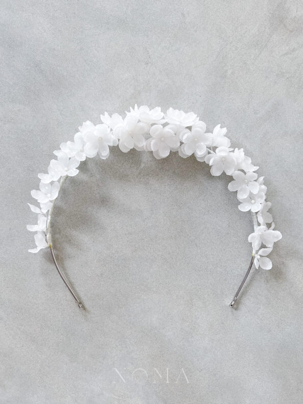 FLR-202100040-HS-Dainty-Petals-Headband-White-Silver-White