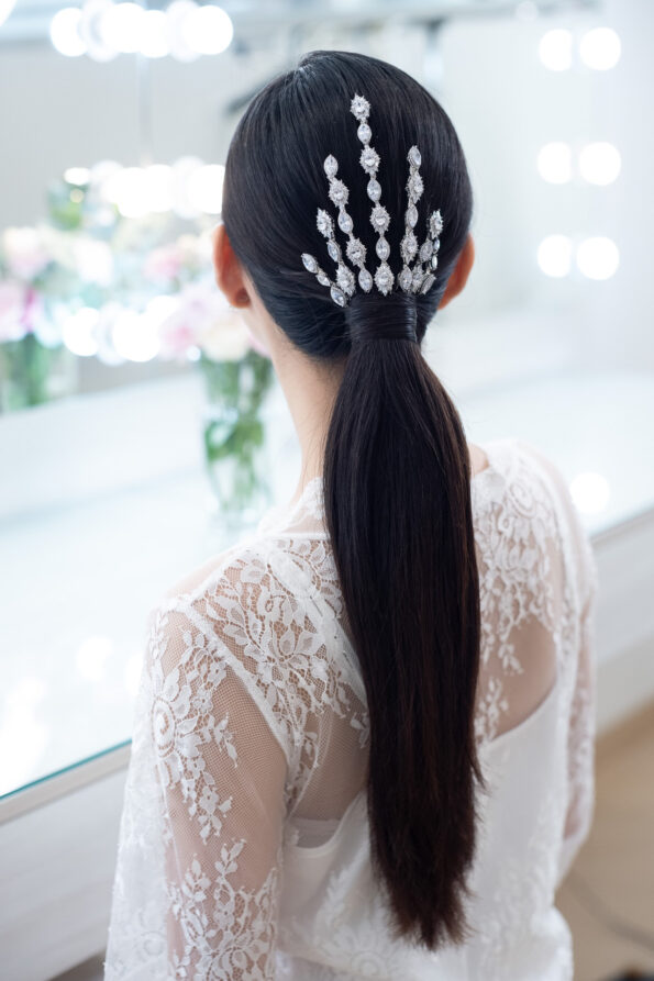 ACC-202100042-Oval-Shine-Ponytail-Haircomb-with-Chain-Set-White-Gold-2-pcs-5