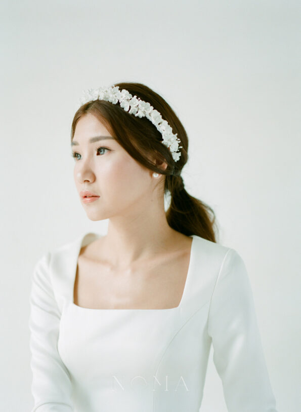 ACC-202100090-Clay-Flower-Blossom-with-Pistil-Headband-White-Silver-5