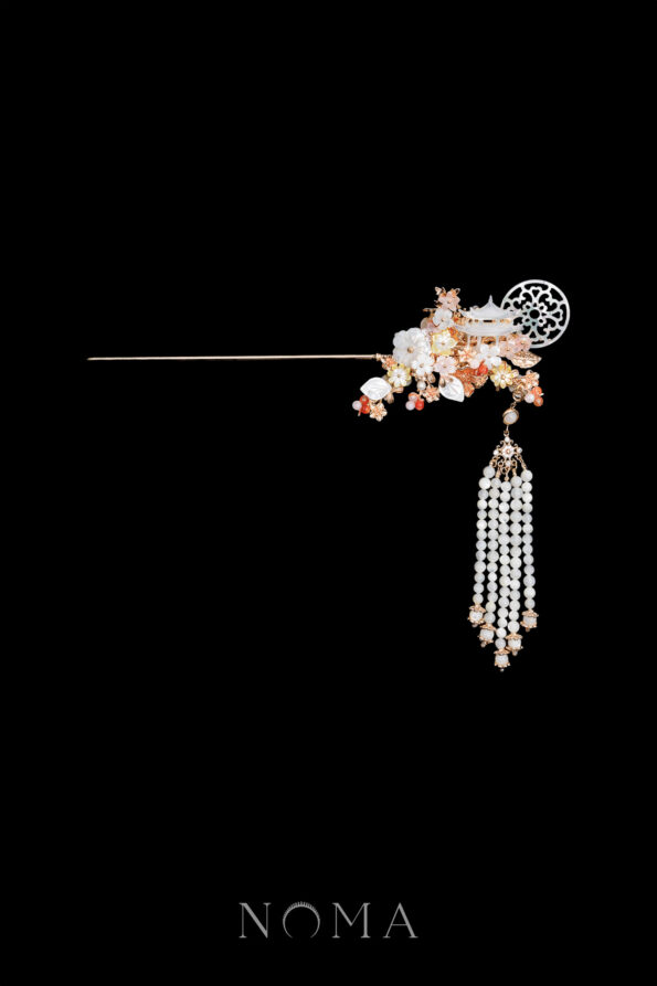 CHN-202300081-Floral-Garden-Over-the-Moon-Hairpin-Gold-Pink