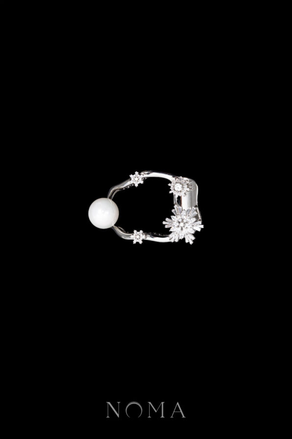 DJW-202400033-Deconstructed-Pearl-Hairclip-Rhodium-White-Gold-White-Pearl-2