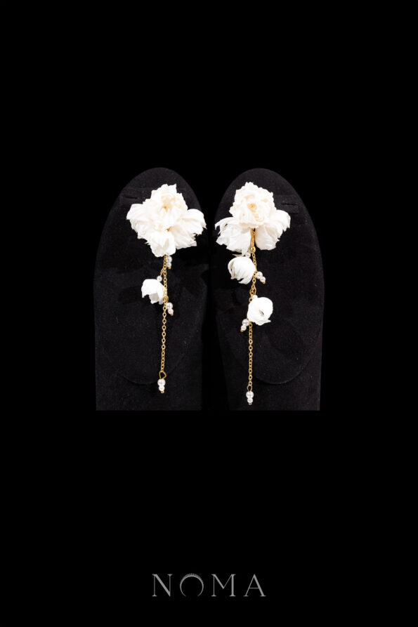 FLR-202300007-SS-Blooming-Peony-Earrings-Gold-White-Clip