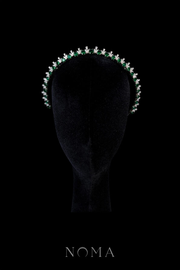 HMC-202400005-Royal-Oval-Crown-Rhodium-White-Gold-Emerald