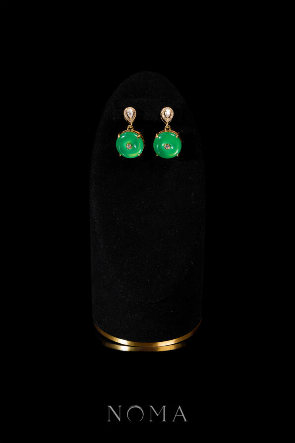 JJW-202400013-Superior-Pear-Bezel-Donut-Jade-Earrings-18k-Yellow-Gold-Jade