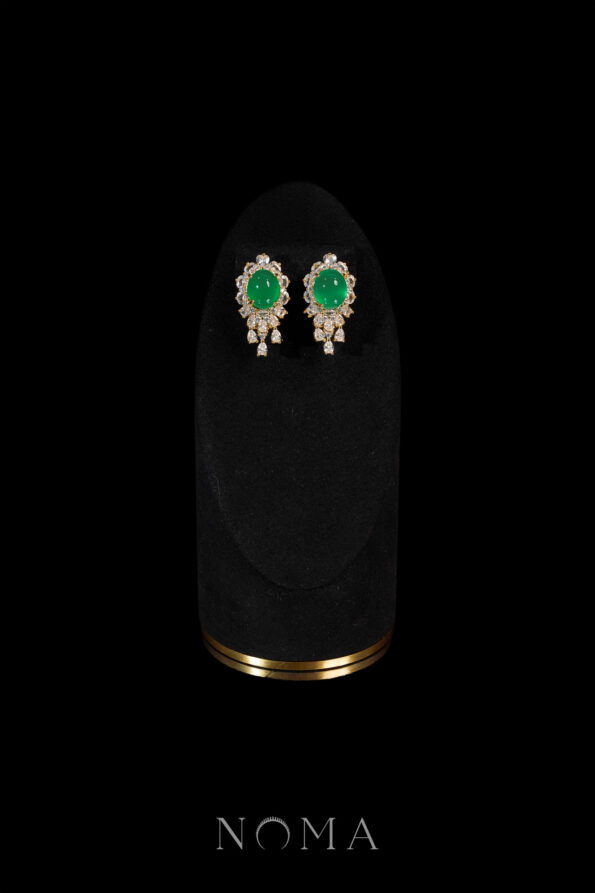 JJW-202400016-Superior-Chandelier-Oval-Jade-Earrings-18k-Yellow-Gold-Jade