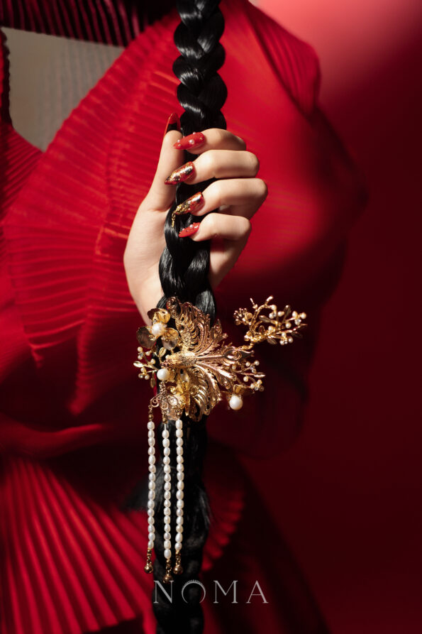 CHN-202000066-3D-Peacock-Flower-Garden-Hairpin-Gold-Left-4