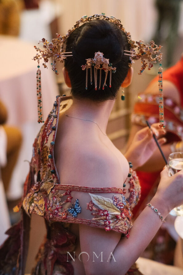 CHN-202200074-Double-Pagoda-Side-Haircomb-Pair-Gold-Red-1-pair-2
