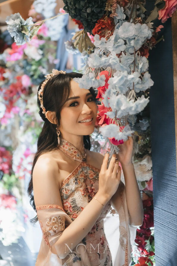 CHN-202300046-Floral-Feminine-Jade-Earrings-Gold-Pink-Jade-3