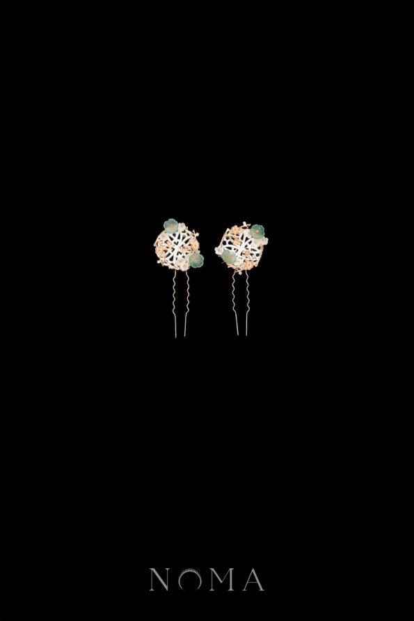 CHN-202400224-Carved-Symbol-Shell-Hairpin-Gold-Light-Jade-Left-1