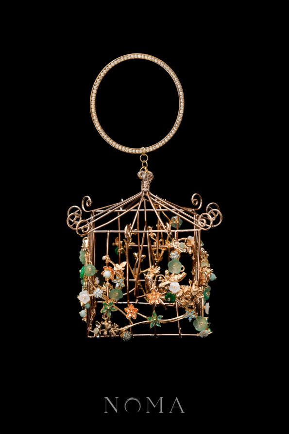 CHN-202400226-Bird-in-the-House-Birdcage-Handpiece-Gold-Light-Jade