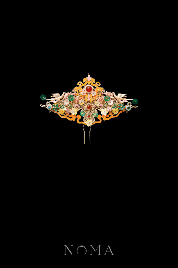 CHN-202400241-Colorful-Fiery-Crane-Lotus-Top-Gold