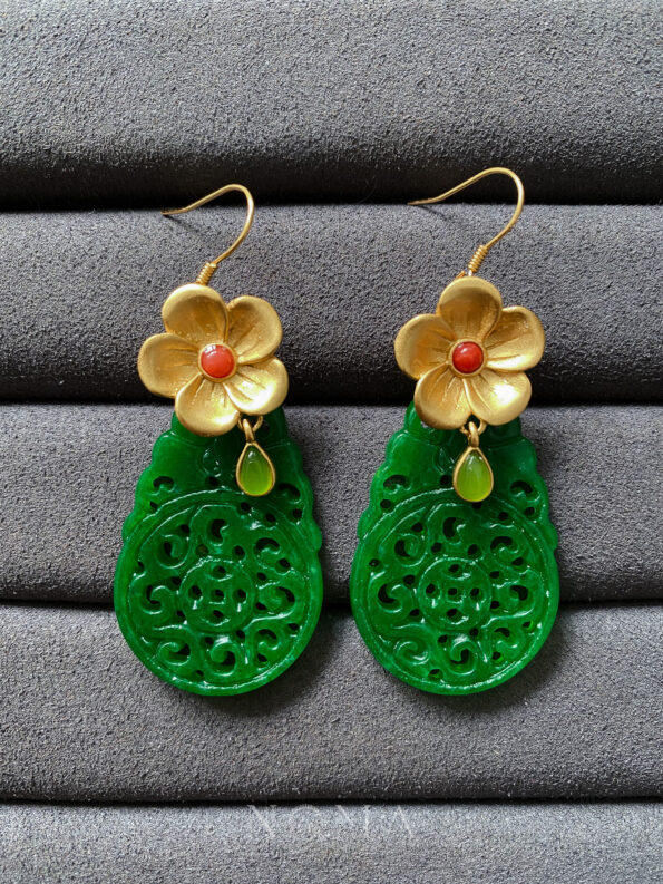 JJW-202100006-Carved-Rounded-Teardrop-Small-Jade-Floral-Earrings-18k-Yellow-Gold-Jade