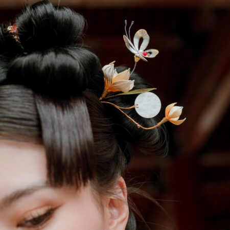 ET Magnolia Butterfly Kiss Hairvine - Gold, Yellow