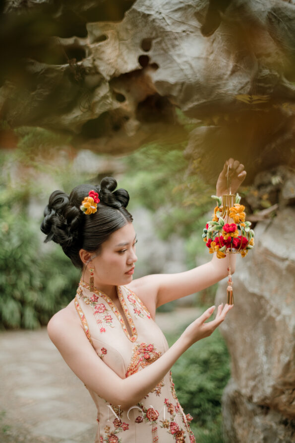 FLR-202500007-VA-Silken-Flower-Hairvine-Gold-Red-3