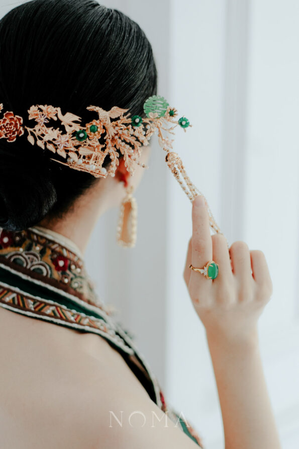 JJW-202100024-Superior-Oval-Jade-Halo-Ring-18k-Yellow-Gold-Jade-Adjustable-2
