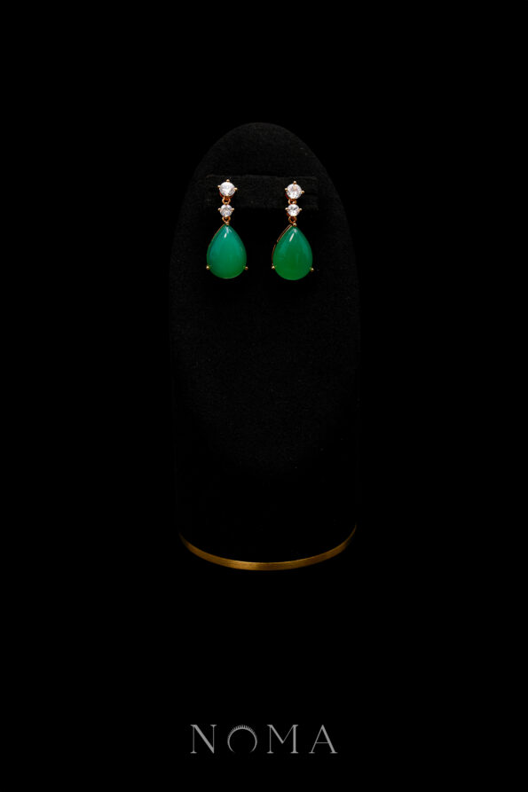 JJW-202400029-Pear-Heart-Raindrop-Earrings-18k-Yellow-Gold-Jade