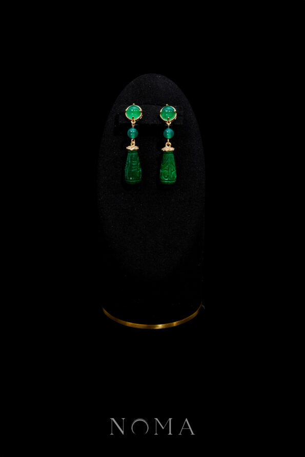 JJW-202400042-Simple-Carved-Pear-Jade-Earrings-18k-Yellow-Gold-Jade
