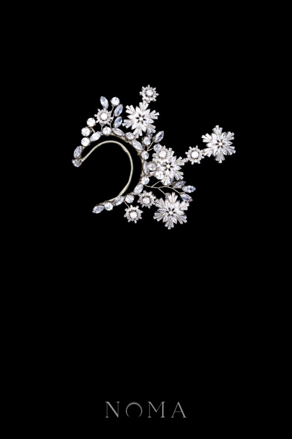 ACC-202000026-Snowflakes-Earpiece-White-Gold-Left