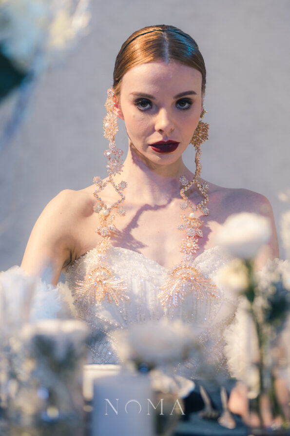 ACC-202300073-Royal-Fan-Bird-Earrings-Headband-Gold-1