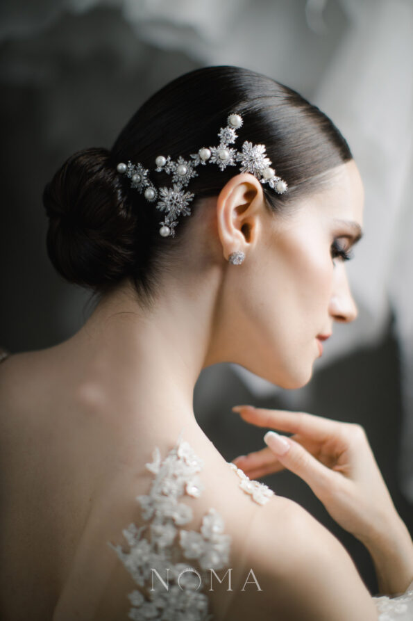 ACC-202400017-Pearly-Snowflakes-Side-Hairvine-or-Brooch-White-Gold-4