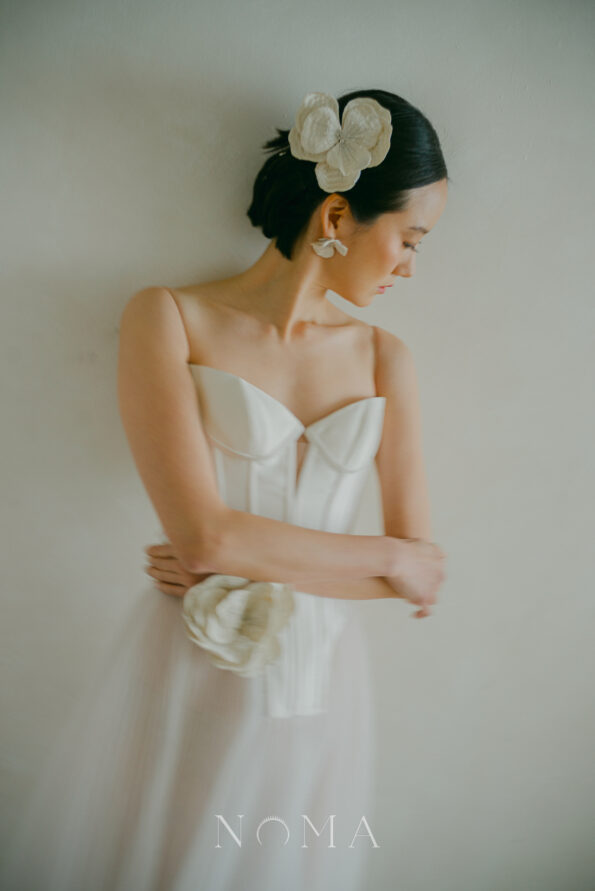 ACC-202400098-Thread-Winter-Blossom-Hairpin-White-Silver-White-1