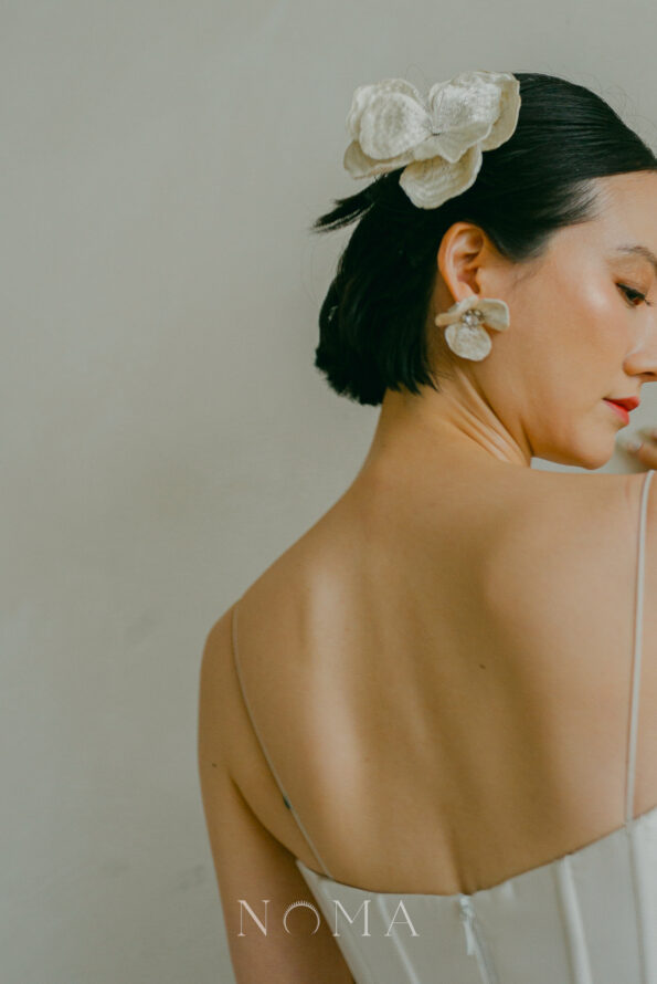 ACC-202400098-Thread-Winter-Blossom-Hairpin-White-Silver-White-2