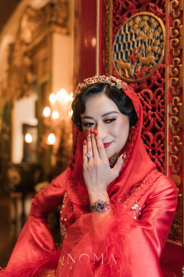 CHN-202200129-Crane-Lotus-Floral-Haircomb-Gold-Ruby-2