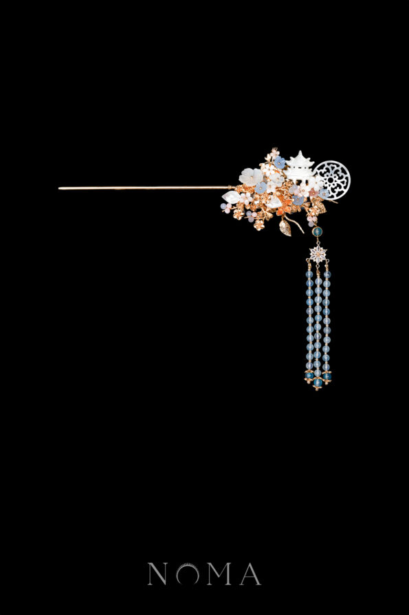 CHN-202400097-Floral-Garden-Over-the-Moon-Hairpin-Gold-Blue