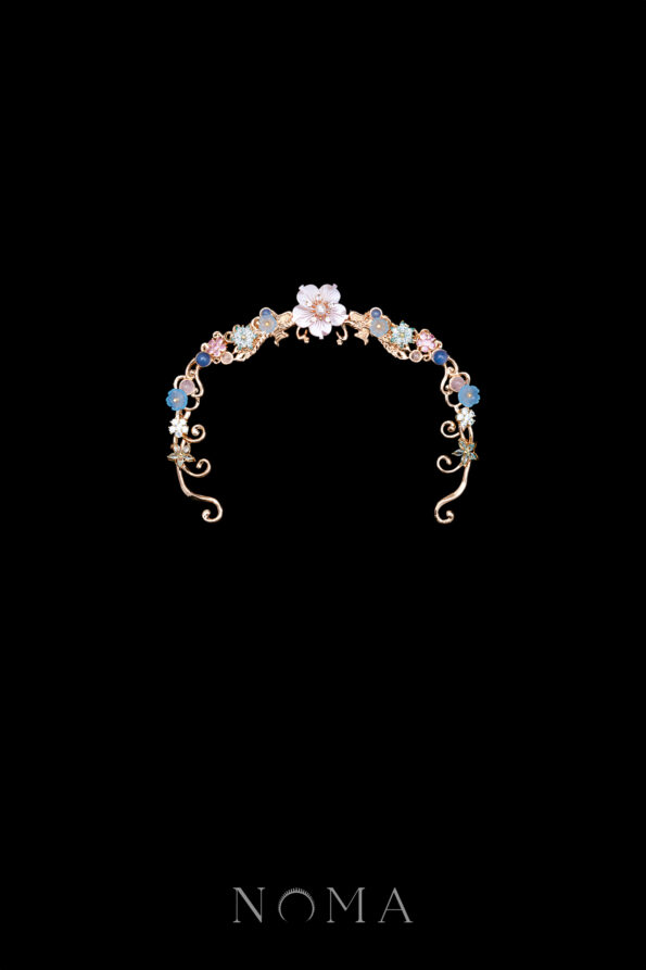 CHN-202400106-Double-Peacock-Ornament-Circling-Hairvine-Gold-Blue