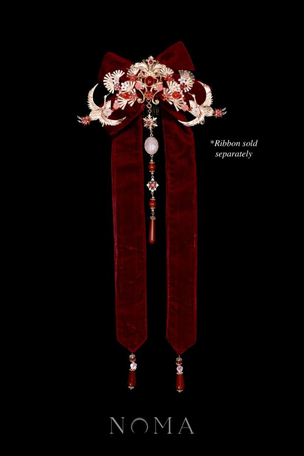 CHN-202400147-Crane-Heavenly-Painting-Haircomb-Gold-Ruby-1