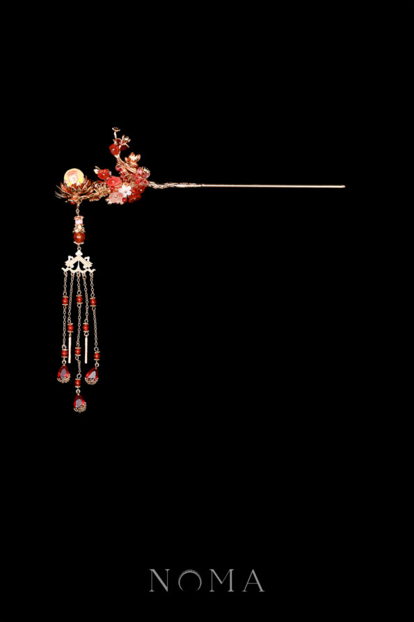 CHN-202400148-Lotus-Lantern-Hairpin-Gold-Ruby-1