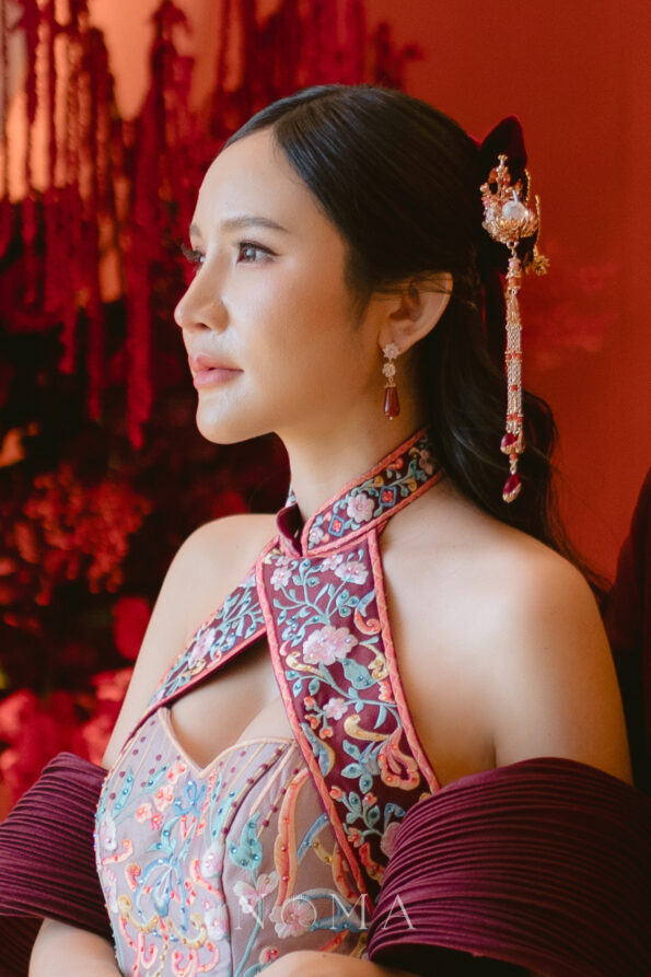 CHN-202400148-Lotus-Lantern-Hairpin-Gold-Ruby-3