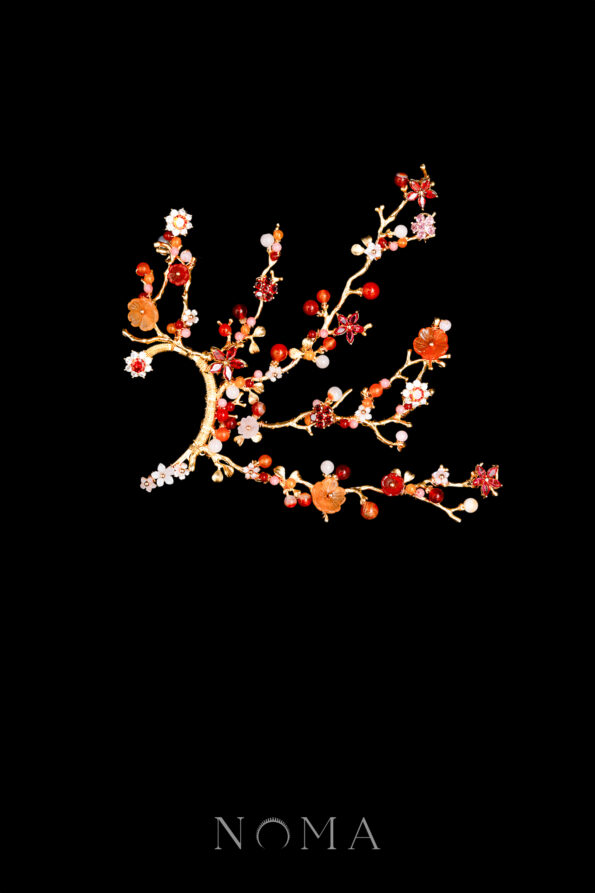 CHN-202400152-Long-Branch-Earpiece-Gold