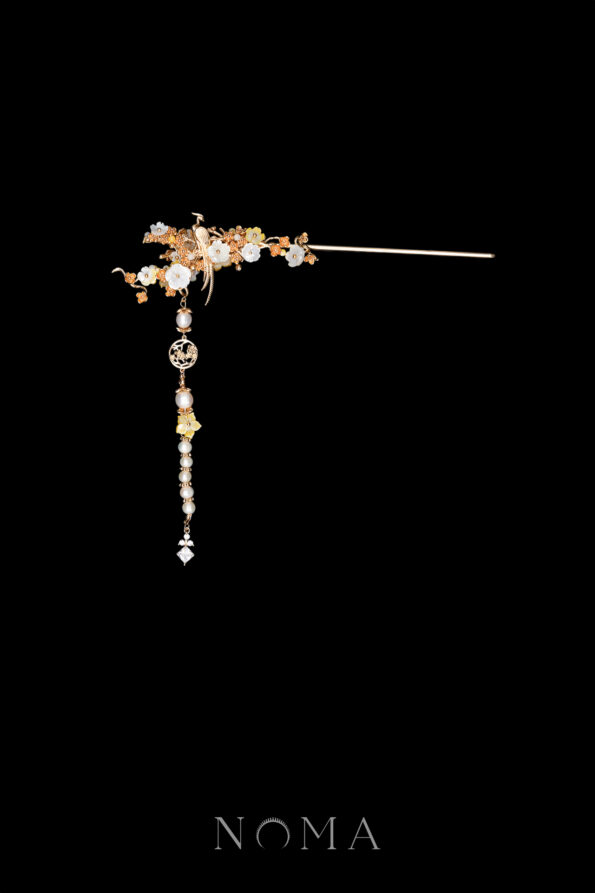 CHN-202400269-Bird-on-Petite-Branch-Hairpin-Gold-White
