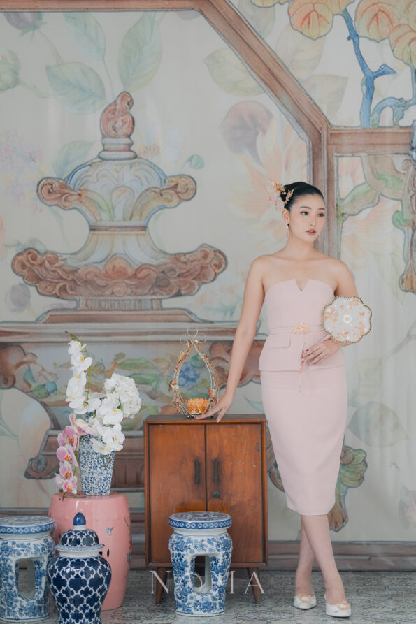 CHN-202400288-Petite-Branch-Feminine-Floral-Fan-Gold-Pink-3