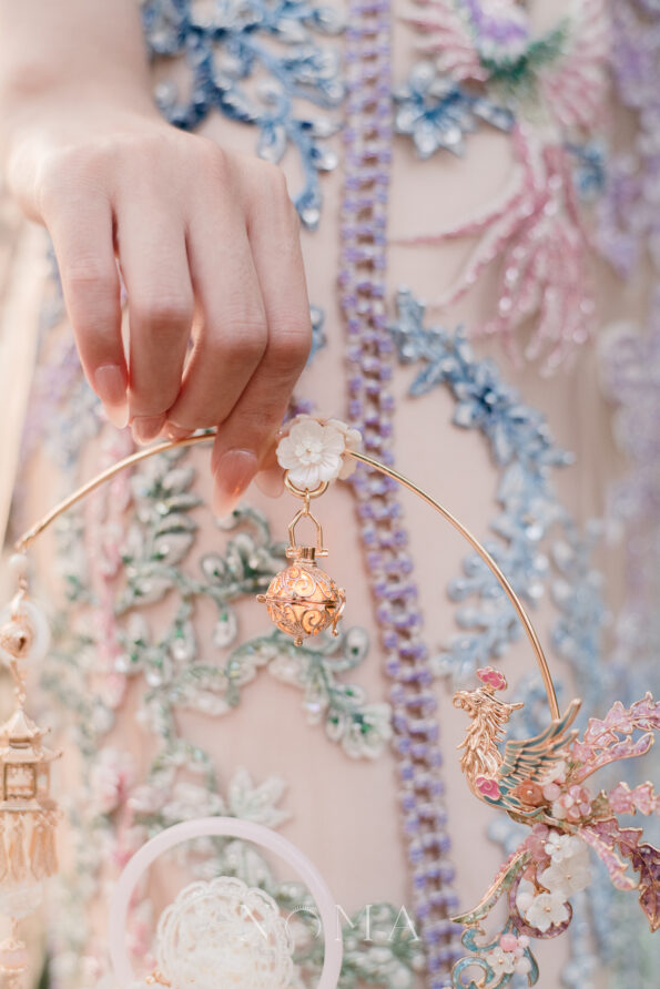 CHN-202500165-Colorful-Mosaic-Fantasy-Shell-Lantern-Gold-Rainbow-4