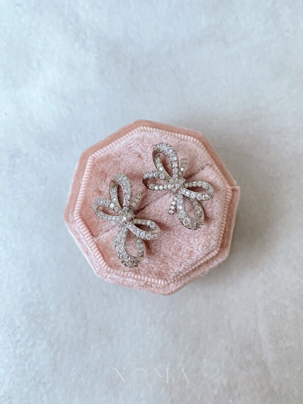 DJW-202000079-Paved-Ribbon-Earrings-Rhodium-White-Gold