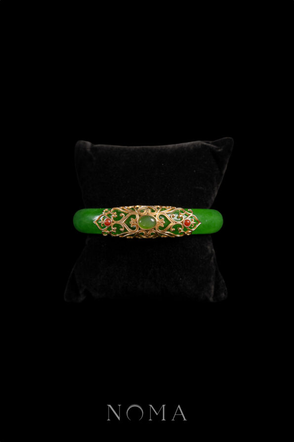 JJW-202300027-Half-Clover-Ornamental-Jade-Bangle-Doff-Gold-Jade