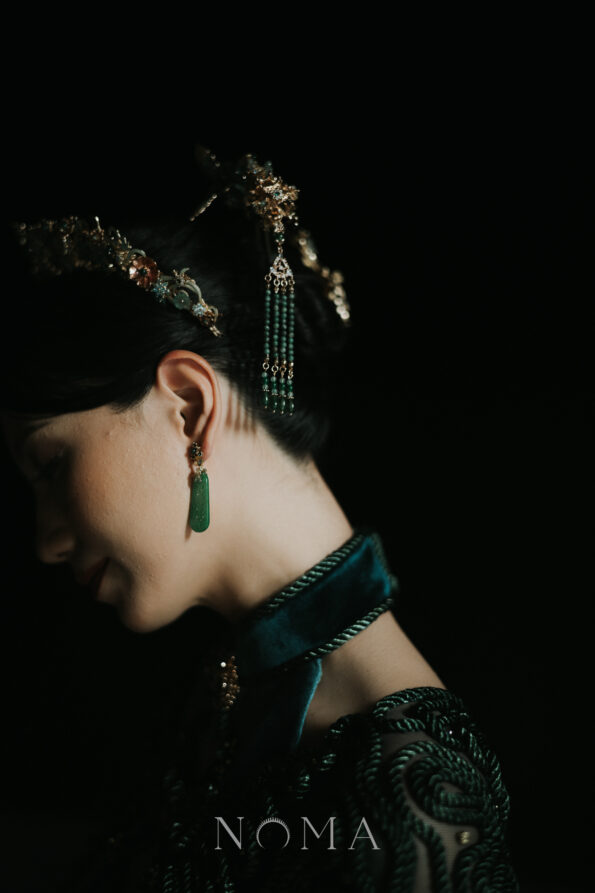 JJW-202400051-Art-Deco-Carved-Rounded-Trapezium-Jade-Earrings-18k-Yellow-Gold-Jade-1