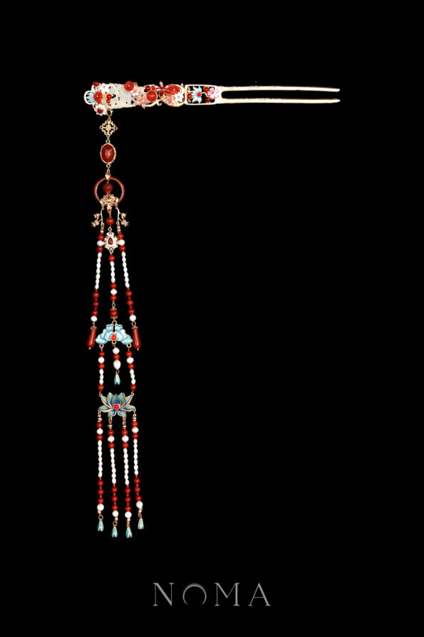 CHN-202500184-Everlasting-Carved-Jade-Hairpin-Gold-Light-Jade-Right