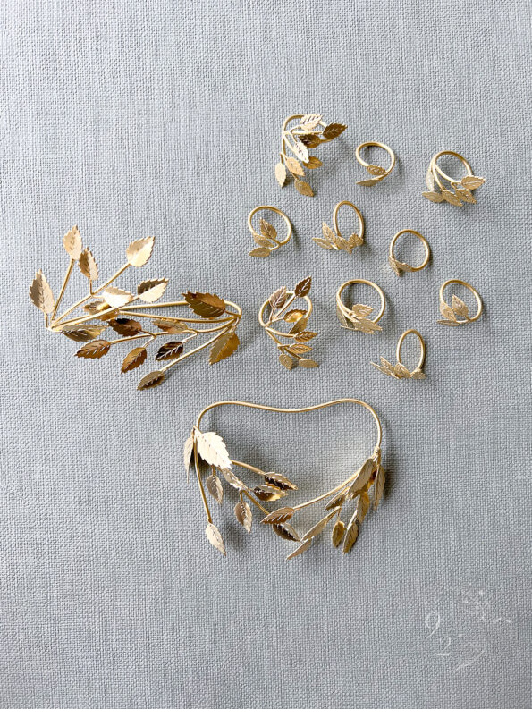 925-202100008-Athens-Leaves-Handcuff-Set-Doff-Gold-11-pcs