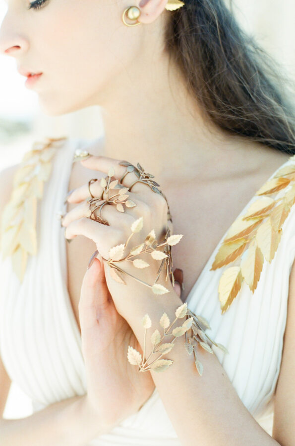 925-202100008-Athens-Leaves-Handcuff-Set-Doff-Gold-11-pcs-6