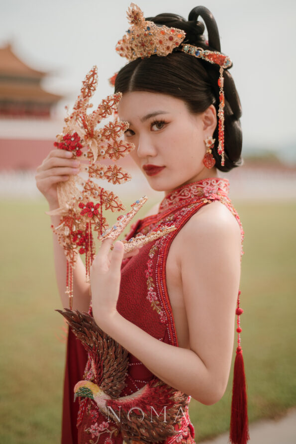 CHN-202500097-Fire-Phoenix-Floral-Fan-Gold-Ruby-1