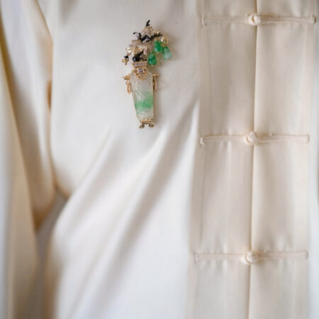 Art Deco Intricate Vase Jade Brooch - 18k Yellow Gold, Light Jade